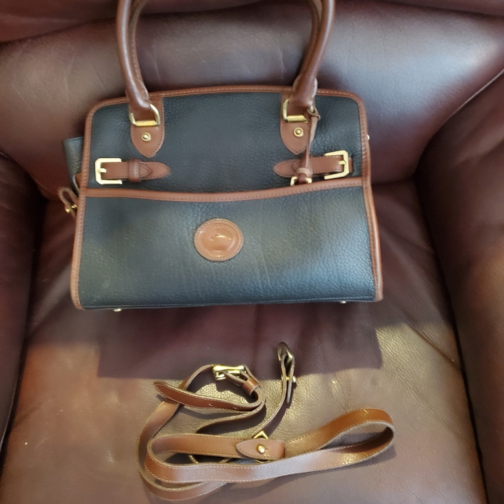 Dooney & Bourke Satchel handbag